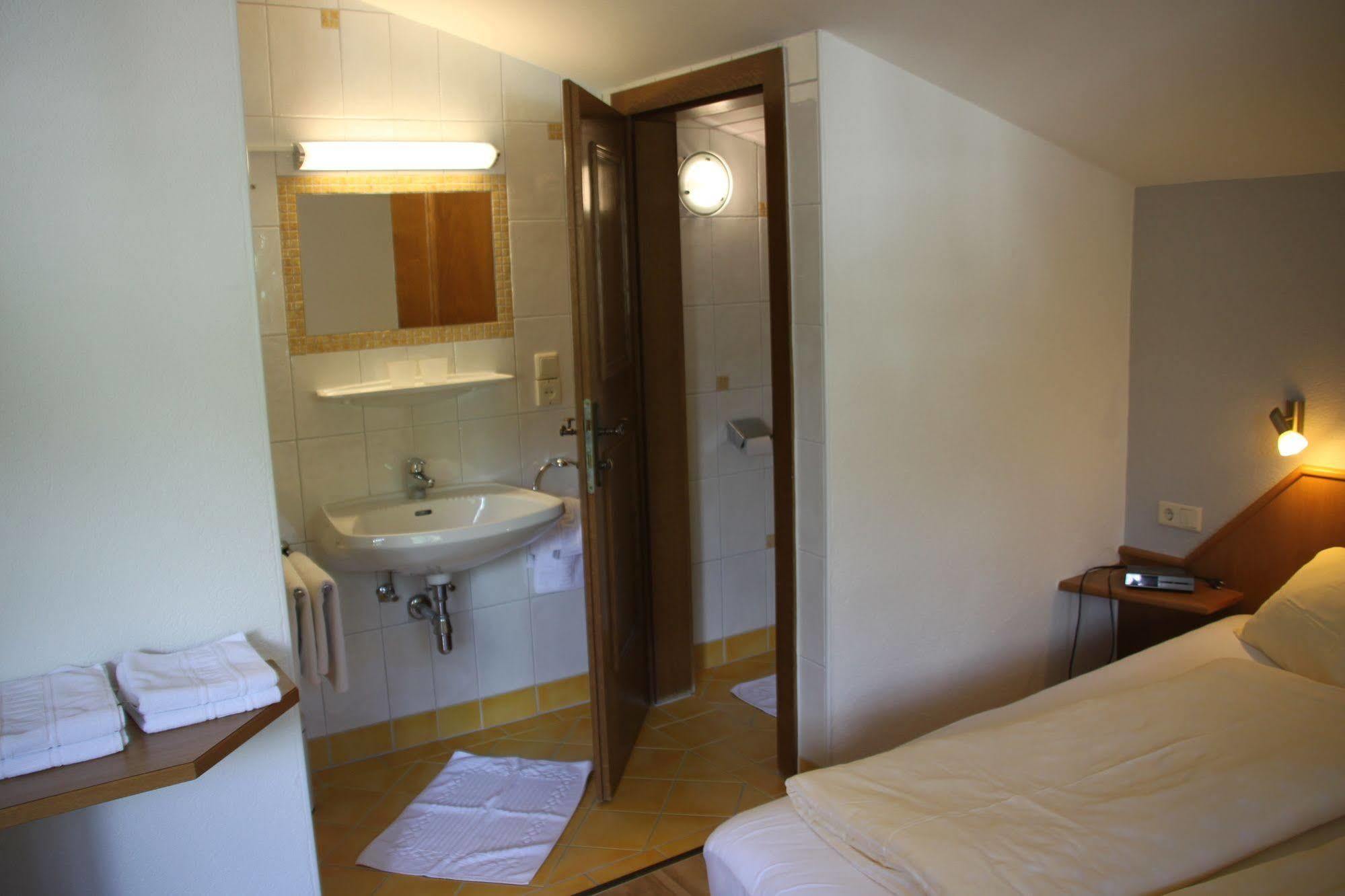 Haus Katharina, Summercard Included カプルーン エクステリア 写真
